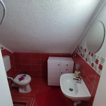 Oasis Swimming Pool Willa Sarajewo