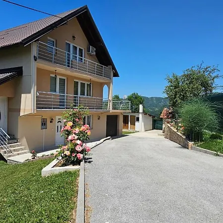 Oasis Swimming Pool *