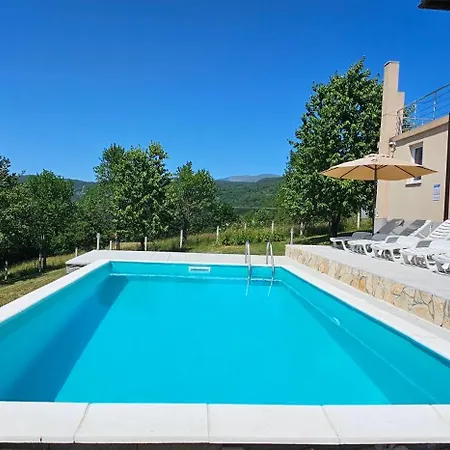 Villa Oasis Swimming Pool